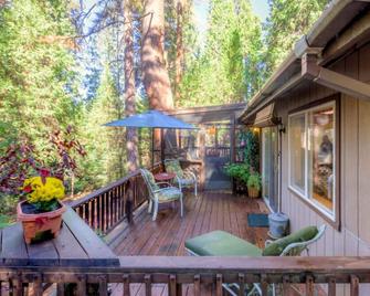 perfect yosemite retreat with wi-fi - Mariposa - Innenhof