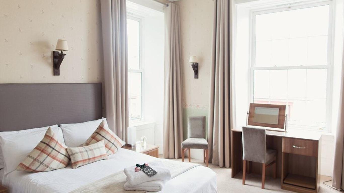 Inverkip Hotel