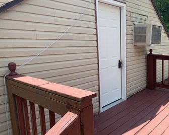 3-Bedroom apt. ideal location near new river gorge - Fayetteville - Balkon