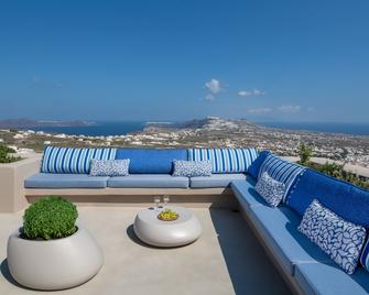 Halcyon Days Suites - Fira - Balcón