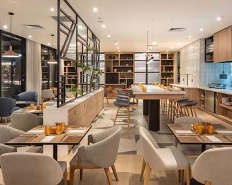 Hilton Garden Inn Umhlanga Arch - Durban - Restaurace