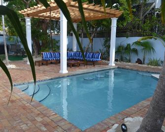 Key West Bahama House - Key West - Pool