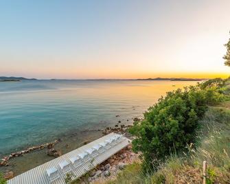 Mobile home Pecten 04 - Pakoštane - Beach