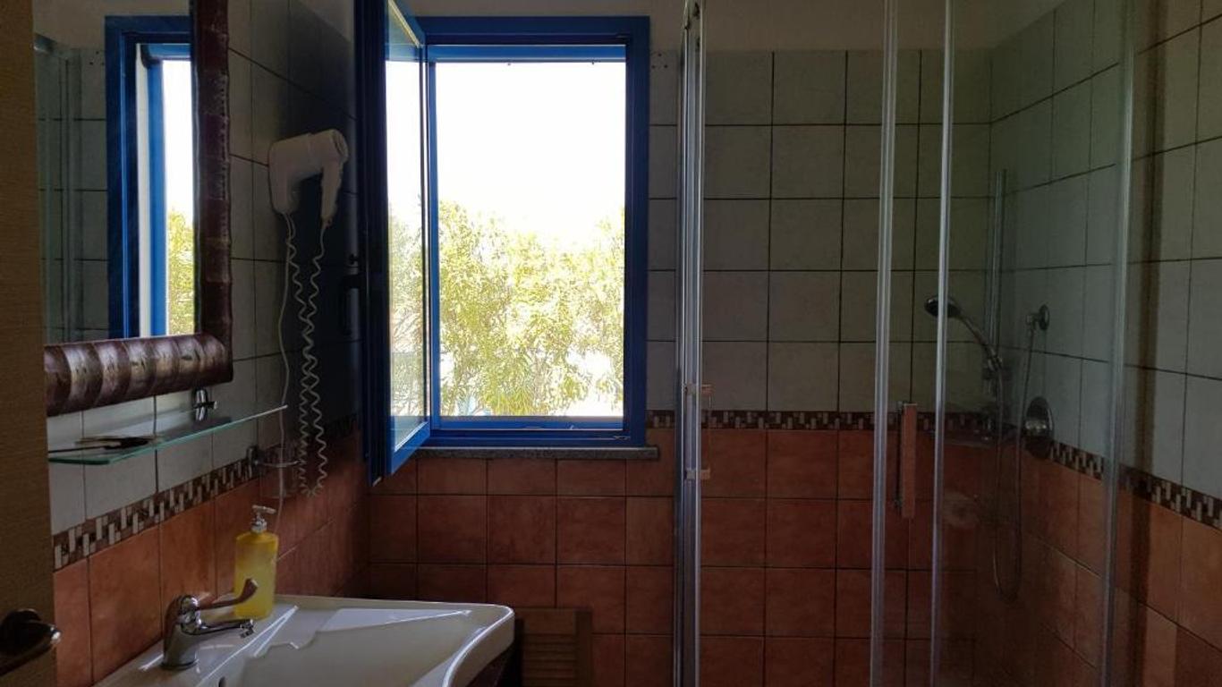 Hotel Baia Cea