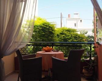 Armonia Apartments - Stalos - Balkon