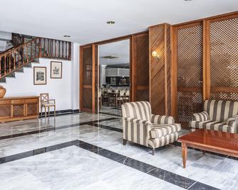 Apartamentos Be Smart Florida Plaza - פוארטו דה לה קרוס - לובי