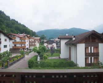 Casa Bonetti, a look at the Dolomites - Fiera di Primiero - Vista esterna