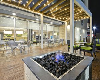 Home2 Suites by Hilton Rock Hill - Rock Hill - Bygning