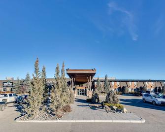 Heritage Inn Hotel & Convention Centre - High River - High River - Budova