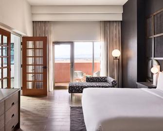 Renaissance Phoenix Glendale Hotel & Spa - Glendale - Bedroom
