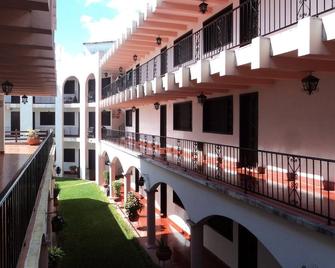 薩西酒店 - 瓦拉多利 - 巴利亞多利德（墨西哥） - 建築