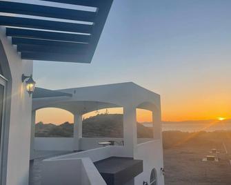 5 Minute Walk to the Beach - Bahia Kino - Balcony