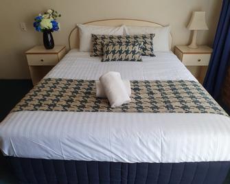 Colonial Motor Inn - West Wyalong - Спальня