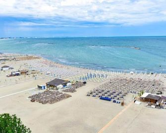 Hotel Parc - Mamaia - Beach