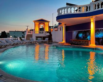 Aspat Hotel Bodrum - Akyarlar - Piscina