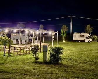 Campeggio in Fattoria - Serre - Binnenhof