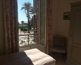 Hotel La Regence - Villefranche-sur-Mer