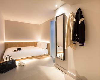 Zedwell Underground Hotel Tottenham Court Road - London - Bedroom