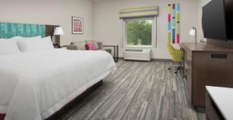 Hampton Inn & Suites Charlotte Airport Lake Pointe - Charlotte - Bedroom