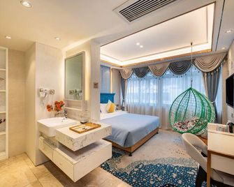Tianhe Century Hotel (Huangshan South Gate Transfer Center) - Huangshan - Bedroom