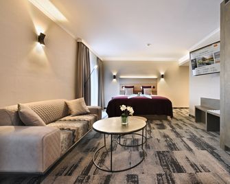 Hotel Charleroi Airport - Van Der Valk - Charleroi - Habitación