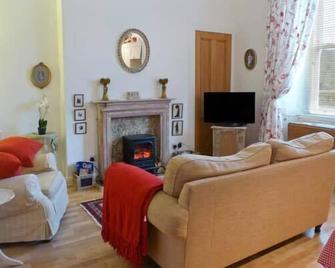 3 Queen Marys Buildings - Jedburgh - Living room