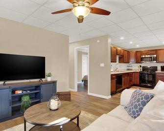 Recently remodeled 2 Bedroom apartment in Hanover-Close to Gettysburg and York - Hanover