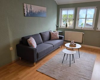 Room 'Katzenstein' with Mountain View and Wi-Fi - Pobershau - Living room