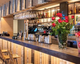 AQUA Hotel The Breeze & Spa - Adults Only +18 - Santa Susana - Bar