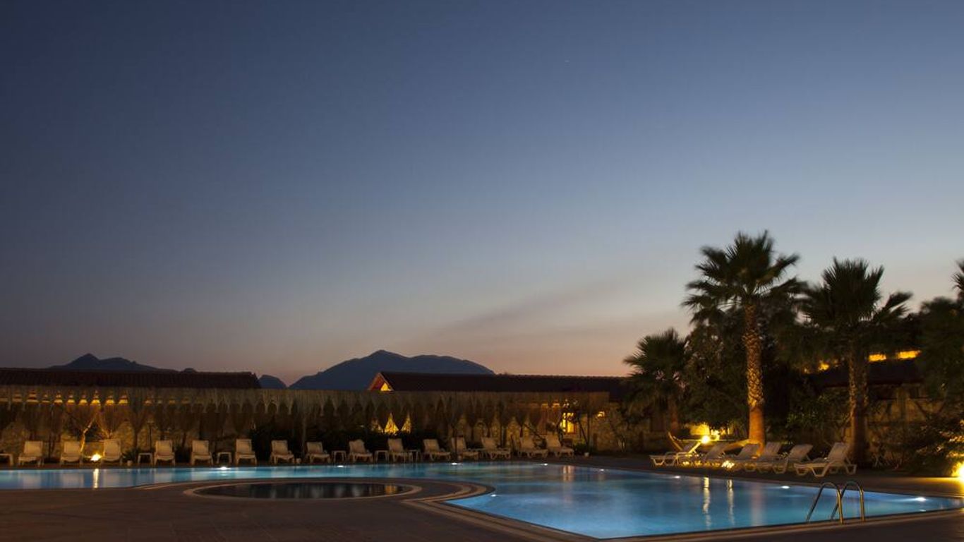 فلو داتكا سيرف آند بيتش هوتل