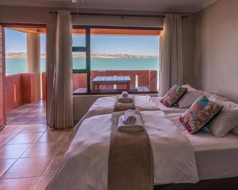 Island Cottage Guesthouse - Lüderitz - Schlafzimmer