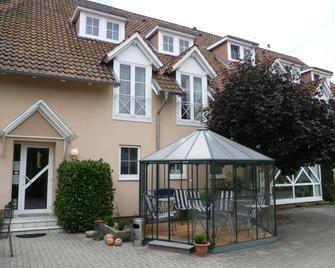 Hotel Fasanengarten - Sarstedt - Budova