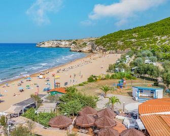 Centro Turistico San Nicola - Peschici - Beach