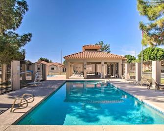 7 Mi To Mill Ave Bbq-Ready Mesa Townhouse - Mesa - Pool