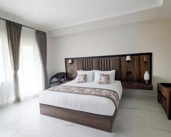 Yashshree Resorts & Spa Kalimpong - Kālimpong - Bedroom