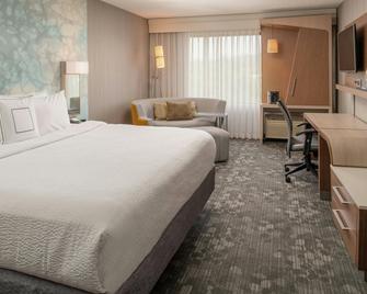Courtyard by Marriott Portland Airport - Portland - Bedroom