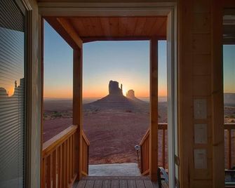 The View Hotel - Oljato-Monument Valley - Balcón