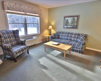 Resort Condo in Lincoln near Loon Mountain - Woodstock - Living room