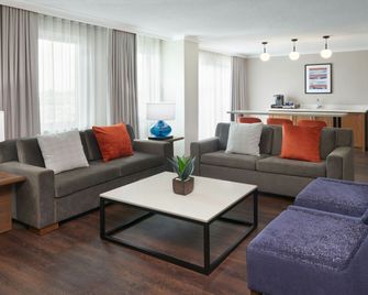 Four Points by Sheraton London - London - Living room