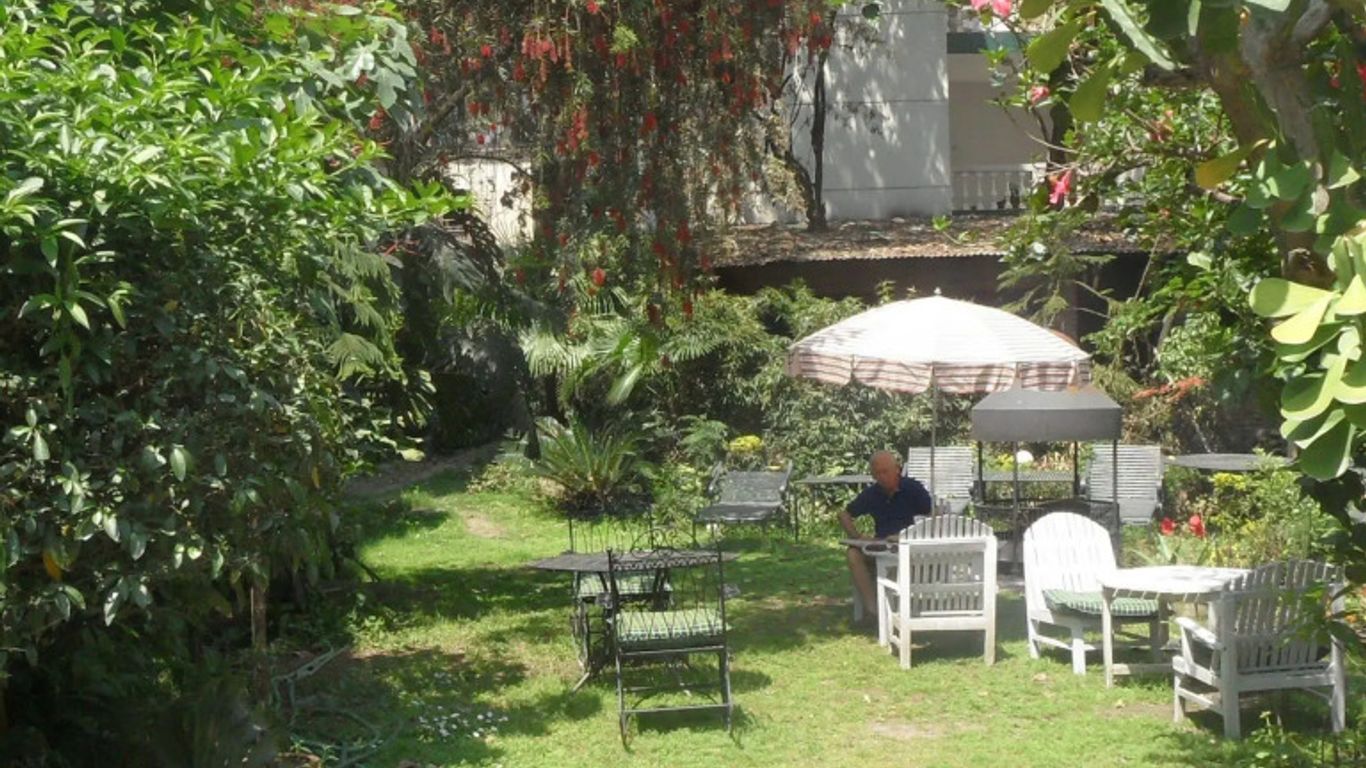 Hotel Nirvana Garden