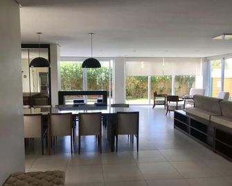 Casa 450m2 Laguna Internacional - Laguna