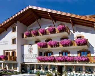 Hotel Tschurtschenthaler - Dobbiaco/Toblach - בניין