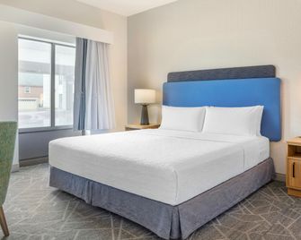 Hampton Inn & Suites Cincinnati/Uptown-University Area - Cincinnati - Kamar Tidur