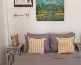 Hutch Lodge - El Nido - Living room
