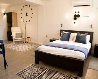The house next to the orchard apartment for a couple - Karmi’el - Bedroom