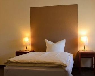 Hotel Gatti - Bergisch Gladbach - Bedroom