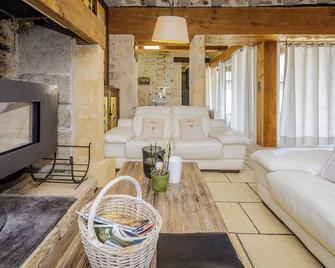 Del Teil, Holiday Home With Heated Pool + Wifi - La Bachellerie - Sala de estar