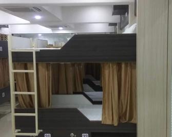 Hotel Relax Ac Dormitory - Ahmedabad