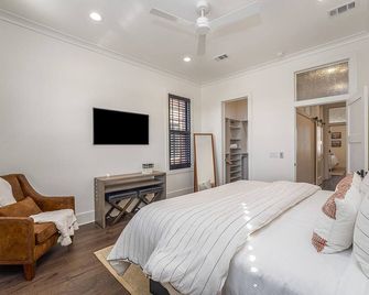 Savannah Sunrise by Lucky Savannah - סאוואנה - חדר שינה