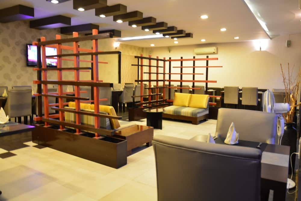 The Ambassador - Hotel & Conference Center - Ajmer - Lounge